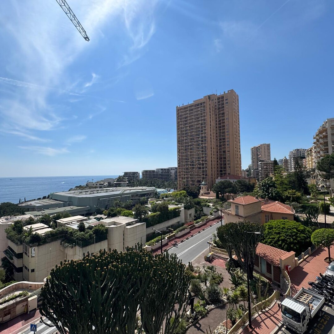 3 ROOMS - ‟TROCADERO‟