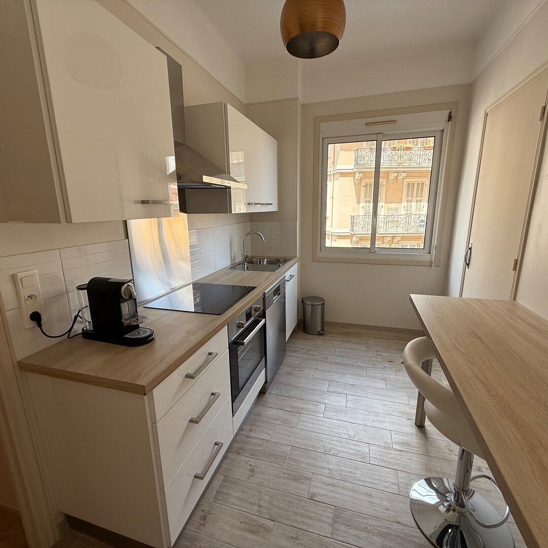 Comfort and Elegance at the Place des Moulins