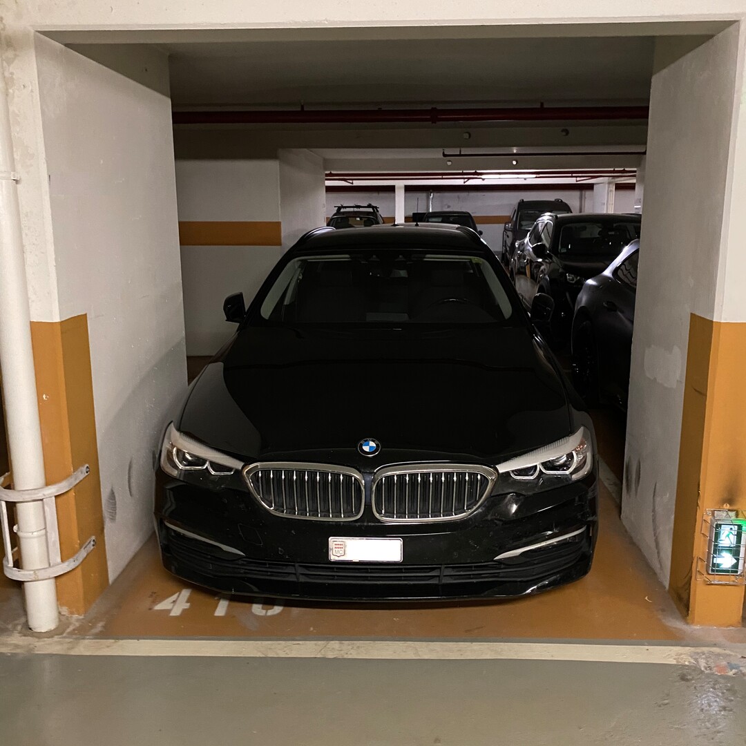 PARKING SPACE / PATIO PALACE