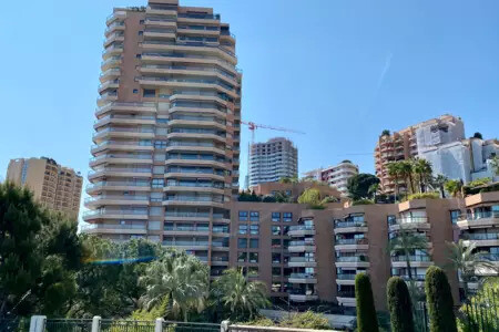MONTE CARLO SUN / STUDIO WITH TERRACE / CELLAR and PARKING IN ADDITION TO THE PRICE