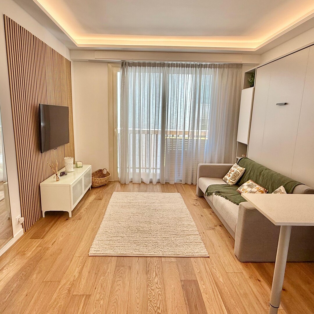 COMIC BOOK FROM BELGIUM / LARGE STUDIO COMPLETELY RENOVATED