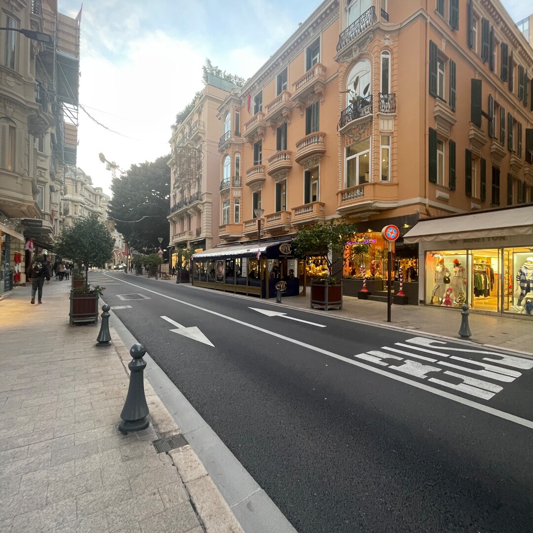 PREMISES WITH WINDOW IN THE CENTRE MONTE CARLO