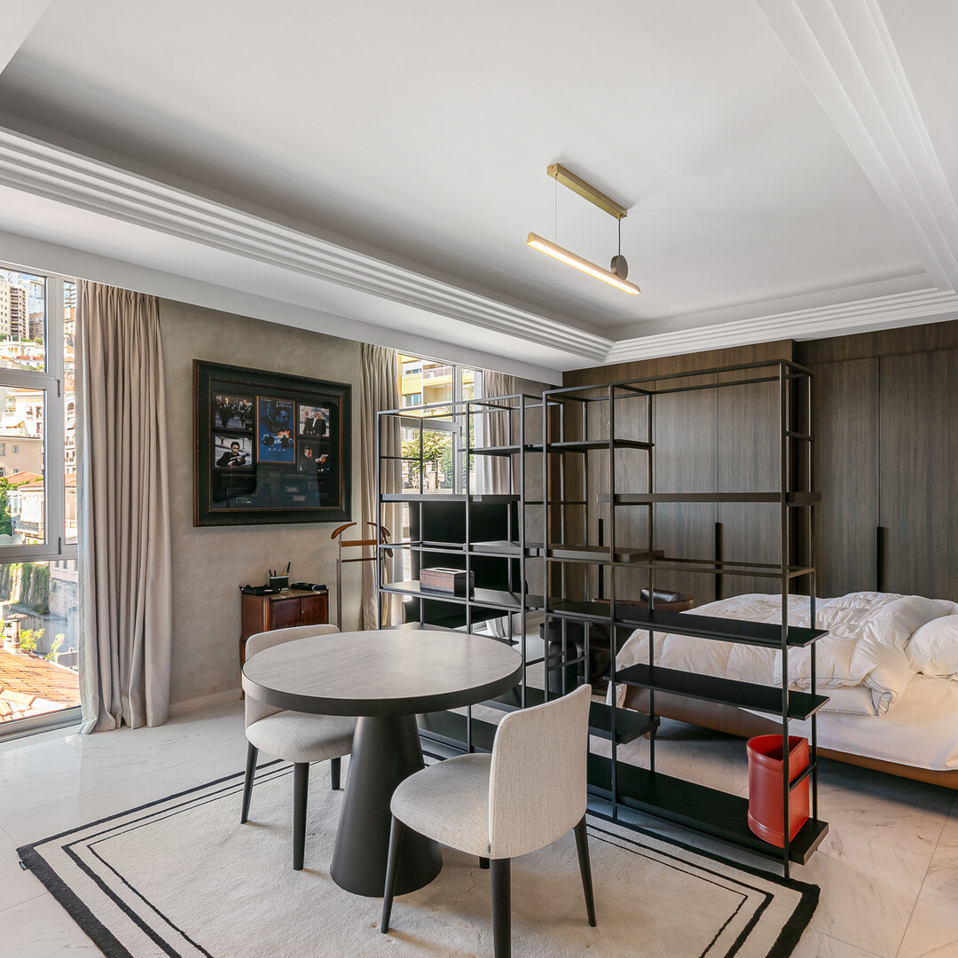 Exclusive sale Condamine studio apartment in a Residence with Concierge with parking