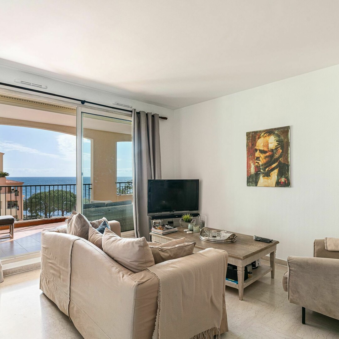 Exclusive sale 1 bedroom apartment sea view parking space Monaco Fontvieille