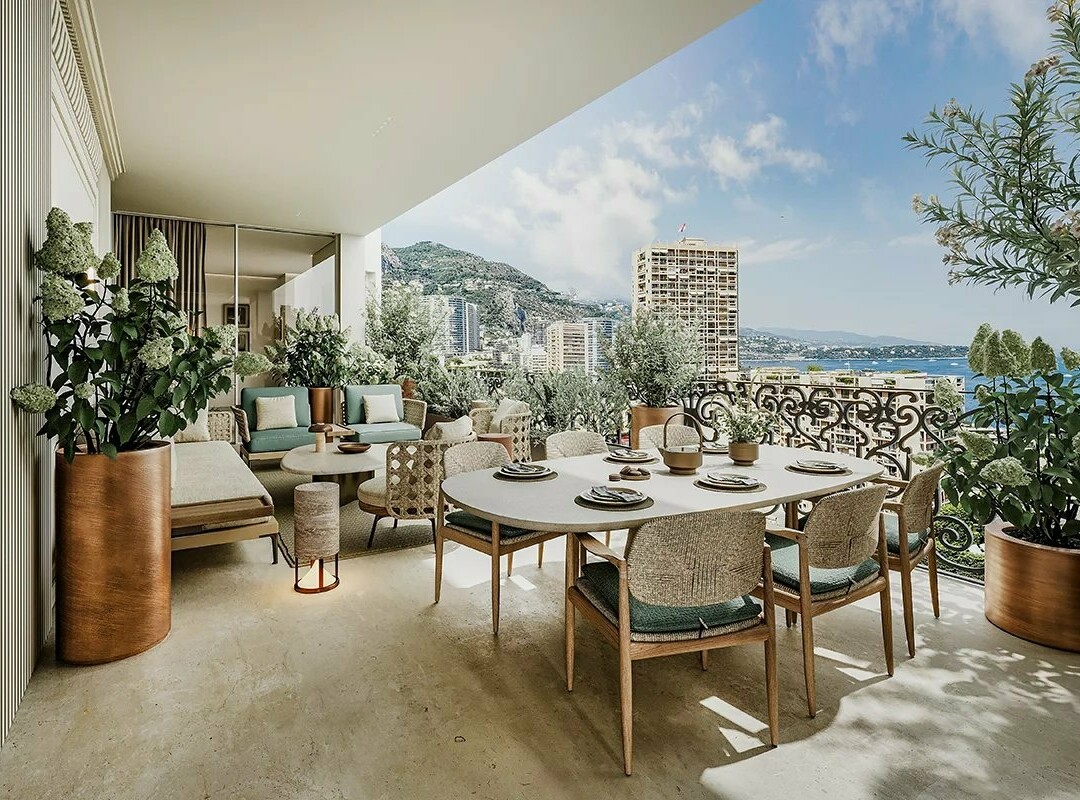 SOLD & CLOSED : Masterpiece Of Contemporary Elegance