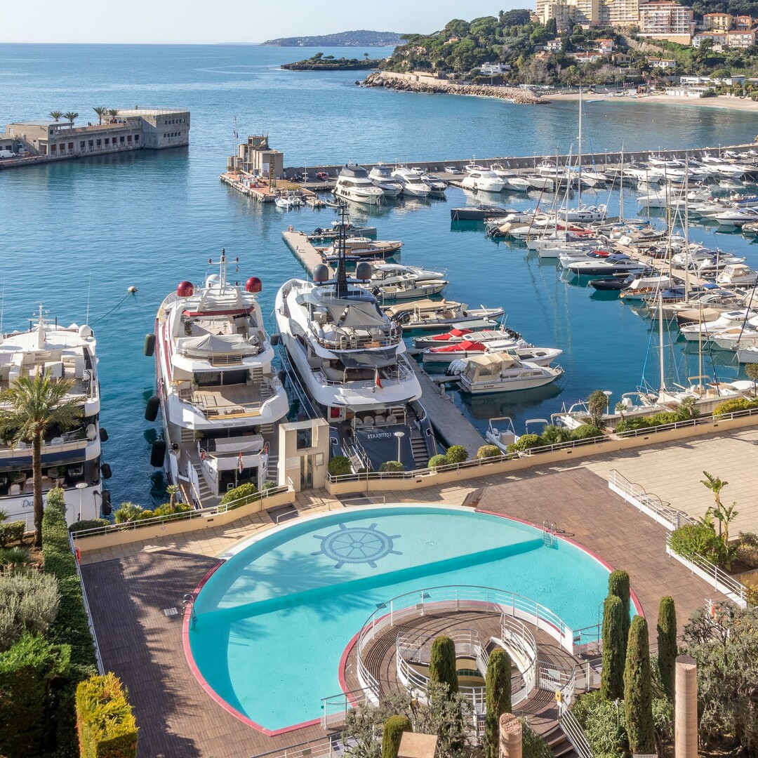 Rare | Unique opportunity to create a large 677m² apartment