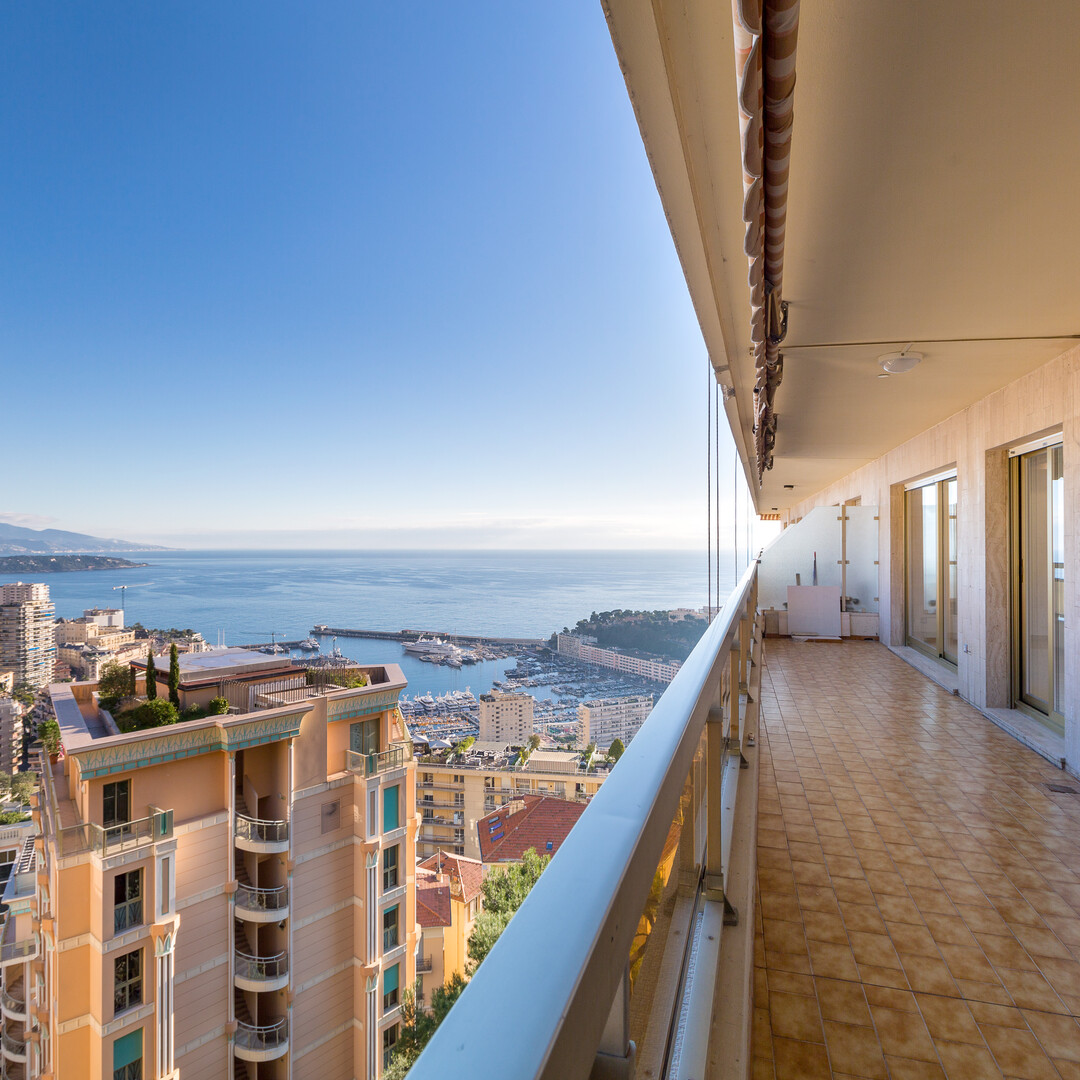 LIGURES - Jardin Exotique - Panoramic Sea View - 2-Bedroom Flat