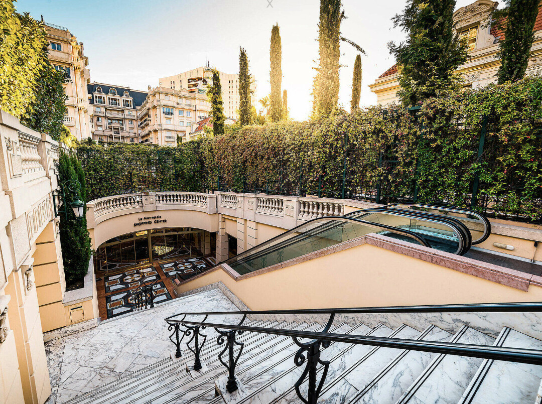 BUSINESS ASSETS - MÉTROPOLE GALLERIE