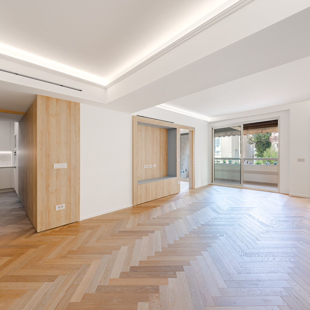 MIXED USE APARTMENT PORT