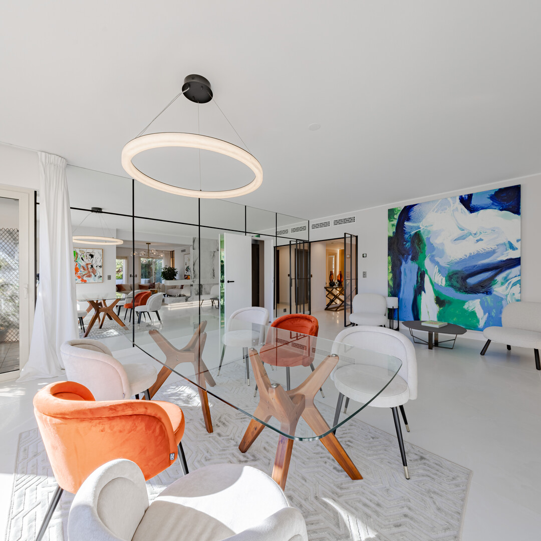 MAGNIFICENT RENOVATED PENTHOUSE