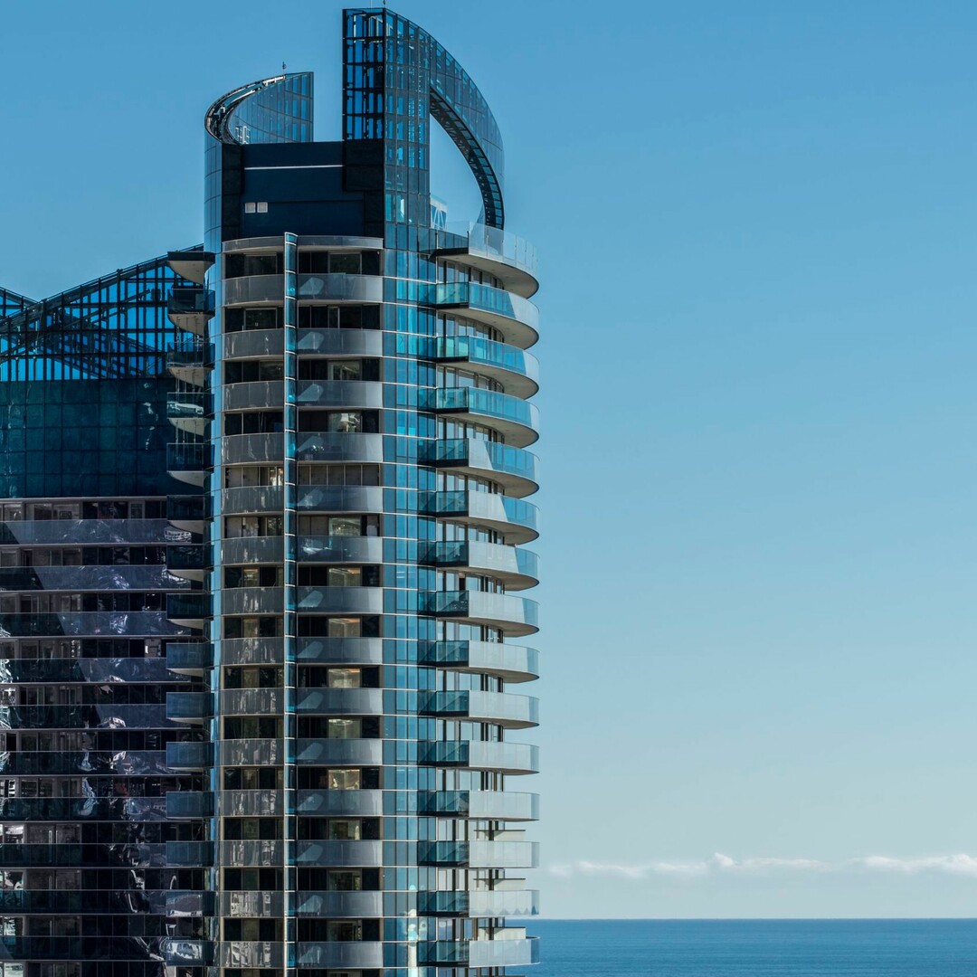 LUXURIOUS APARTMENT WITH SEA VIEW